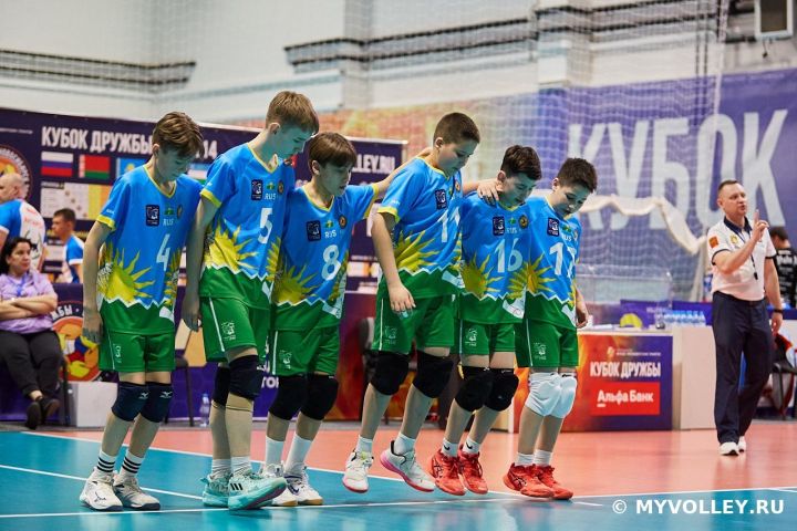 Тренер Буинской волейбольной команды после игр в Новосибирске: «Обидно, что не попали в тройку»