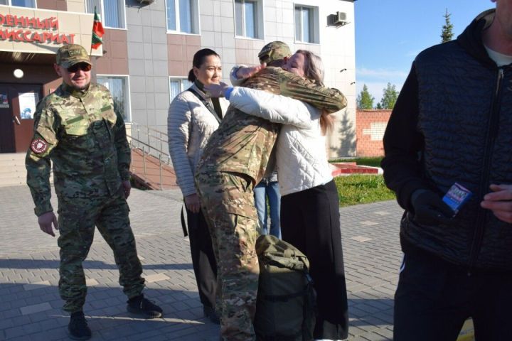 Уроженец Белгородской области отправился на СВО по контракту из Нурлатского военкомата