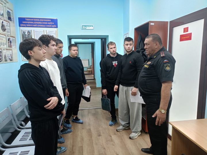 Началась медкомиссия: призывники Буинска готовятся к службе (фото, видео)