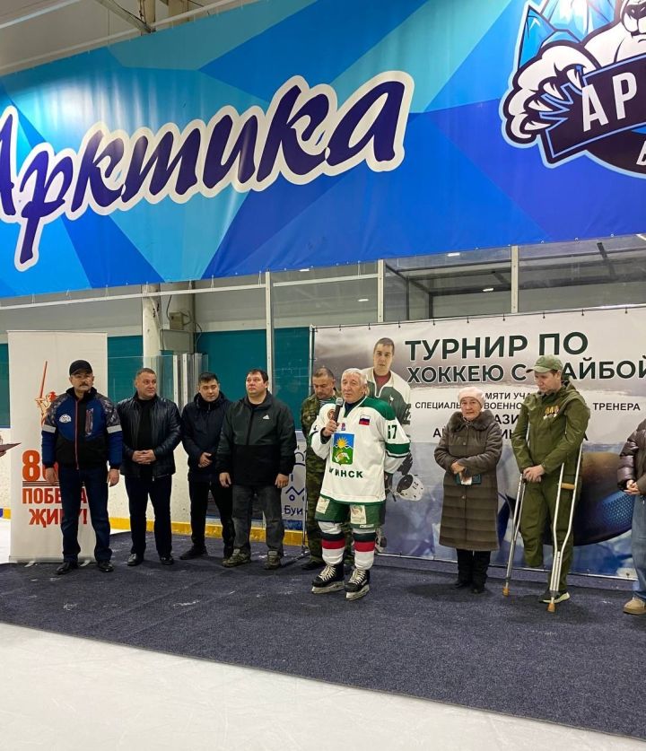 «Я хочу этой осенью провести большой турнир». В Буинском районе мечту Айрата Сиразиева, участника СВО осуществили его коллеги, родители и друзья (фото)