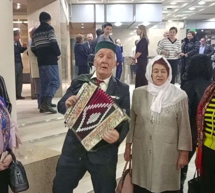 Зять деревни Мещеряково Буинского района Анвар Гиниятуллин играл для буинцев