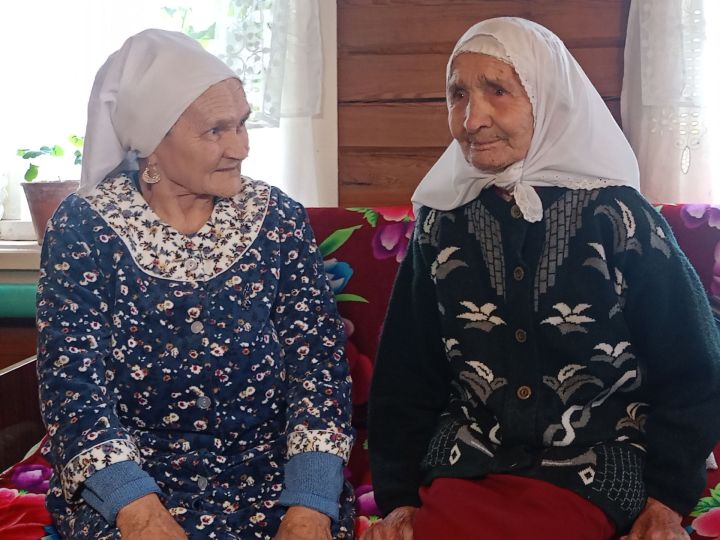 95 лет – не предел: ветеран тыла из Буинского района покоряет гостей остроумием и жизнелюбием