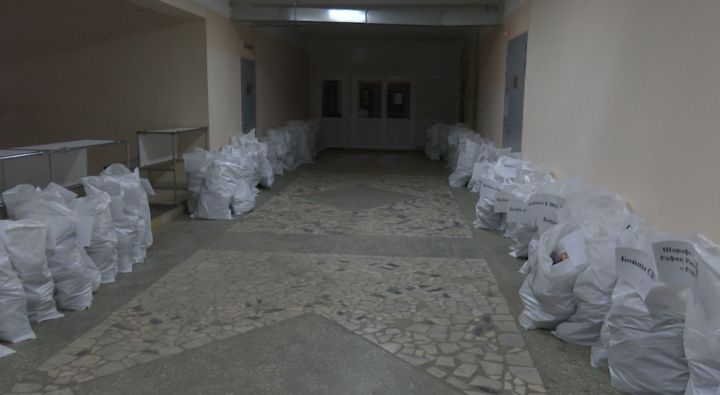 Буинский отдел культуры приобрел электросушилки для изготовления сухих супов для участников СВО  На днях из района отправят гуманитарный груз в трех направлениях (фото, видео)