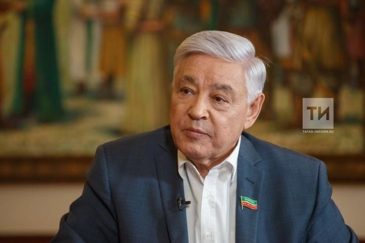 Поздравление Председателя Государственного Совета Республики Татарстан Ф.Х.Мухаметшина с Праздником Весны и Труда