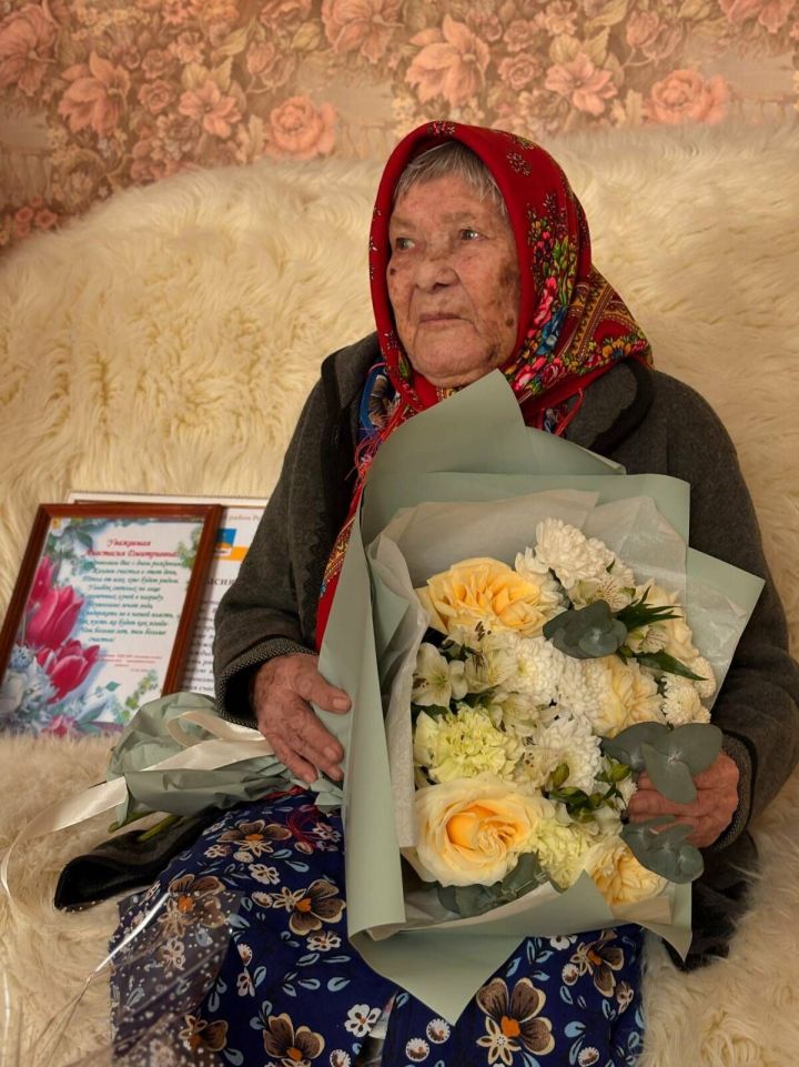 101-летняя Анастасия Александрова рыла оборонительные окопы в Буинском районе (+фото)