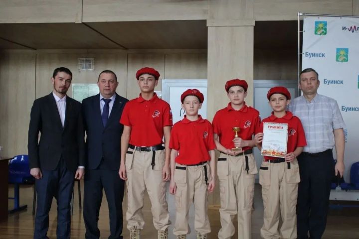 Буинские школьники соревновались в управлении БПЛА и роботами