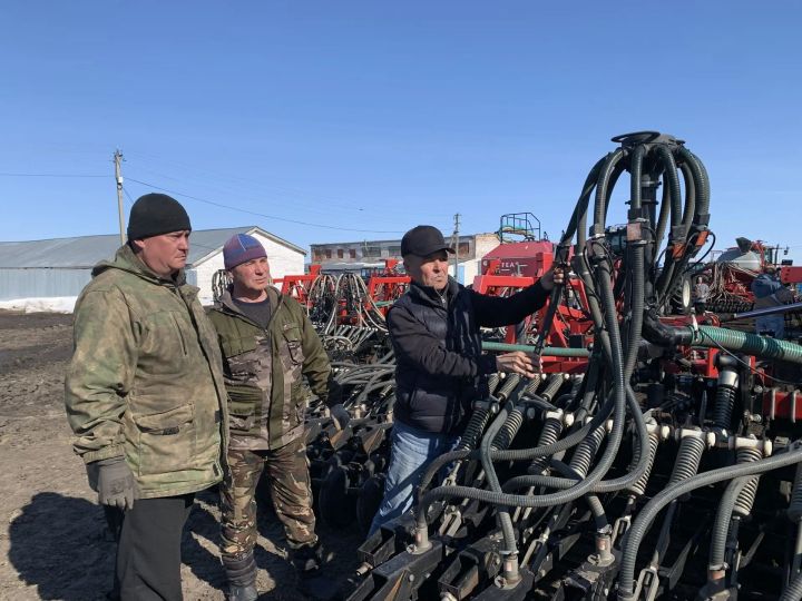 Агрофирма «Заря» Буинского района сообщает о полной готовности к посевной кампании
