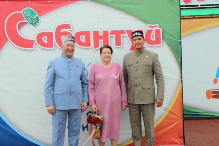 На Сабантуе в Буинске были оценены заслуги буинцев, внесших вклад в развитие нашего района