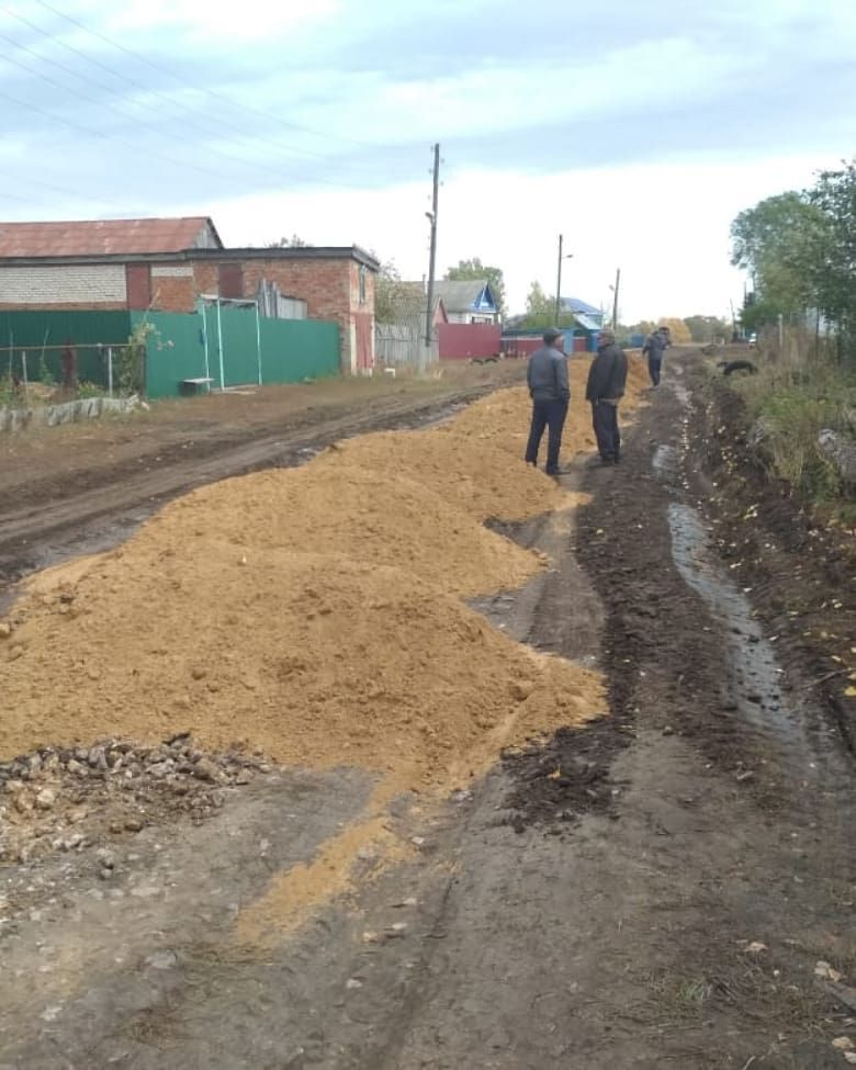 В Буинском районе на средства самообложения строят дороги (фоторепортаж)