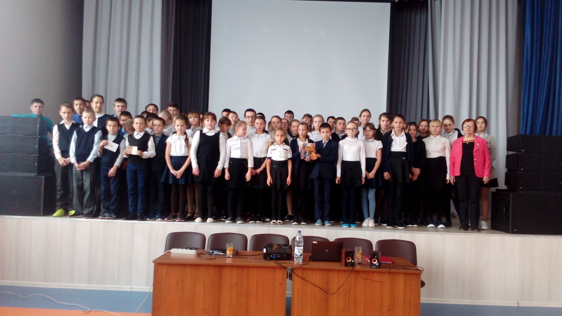 Члены районного Совета ветеранов рассказали ученикам о комсомоле (+ фото)