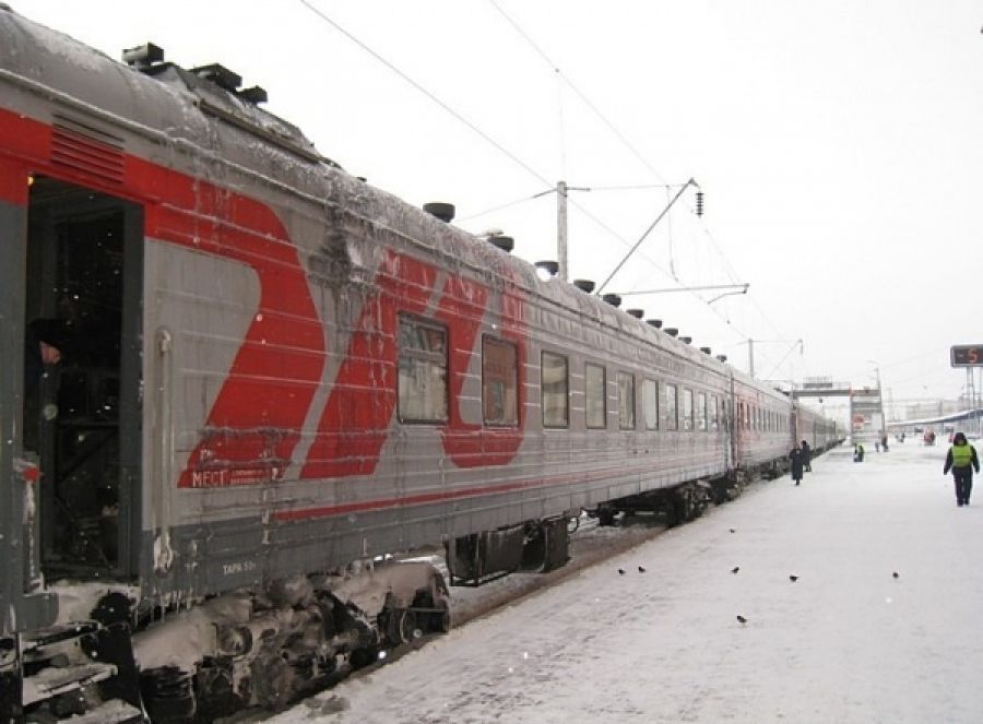 Поезд йошкар ола москва купить билет ржд. Поезд Йошкар-Ола. Поезд Йошкар-Ола Москва. Пассажирский вагон зимой. Поезд зима вагон.