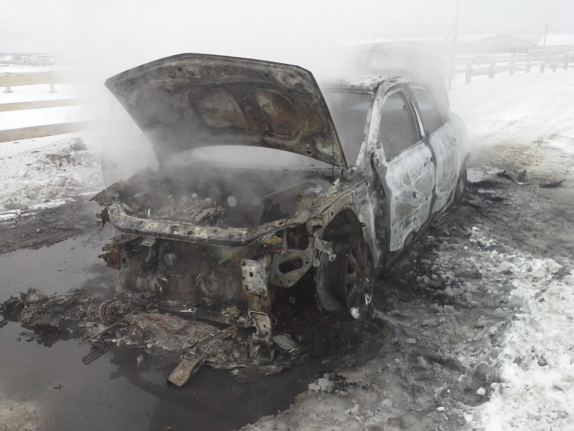 Сегодня в Буинске горел автомобиль (+ фото)