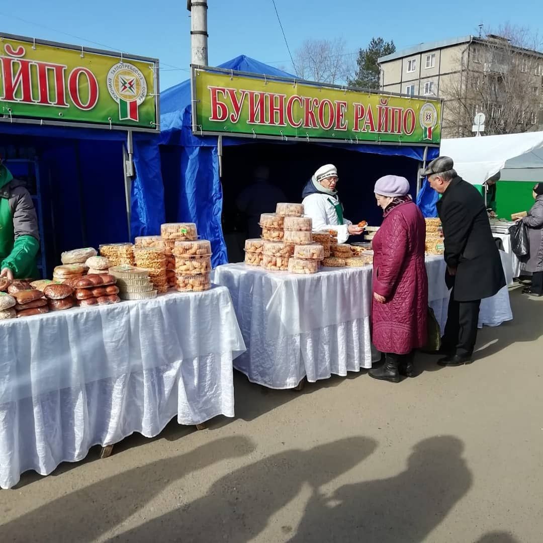 Сельская ярмарка. Ярмарка в Авиастроительном районе. Сельхоз ярмарка в Казани Буинск. Сельскохозяйственная ярмарка. Сельскохозяйственная ярмарка Казань.