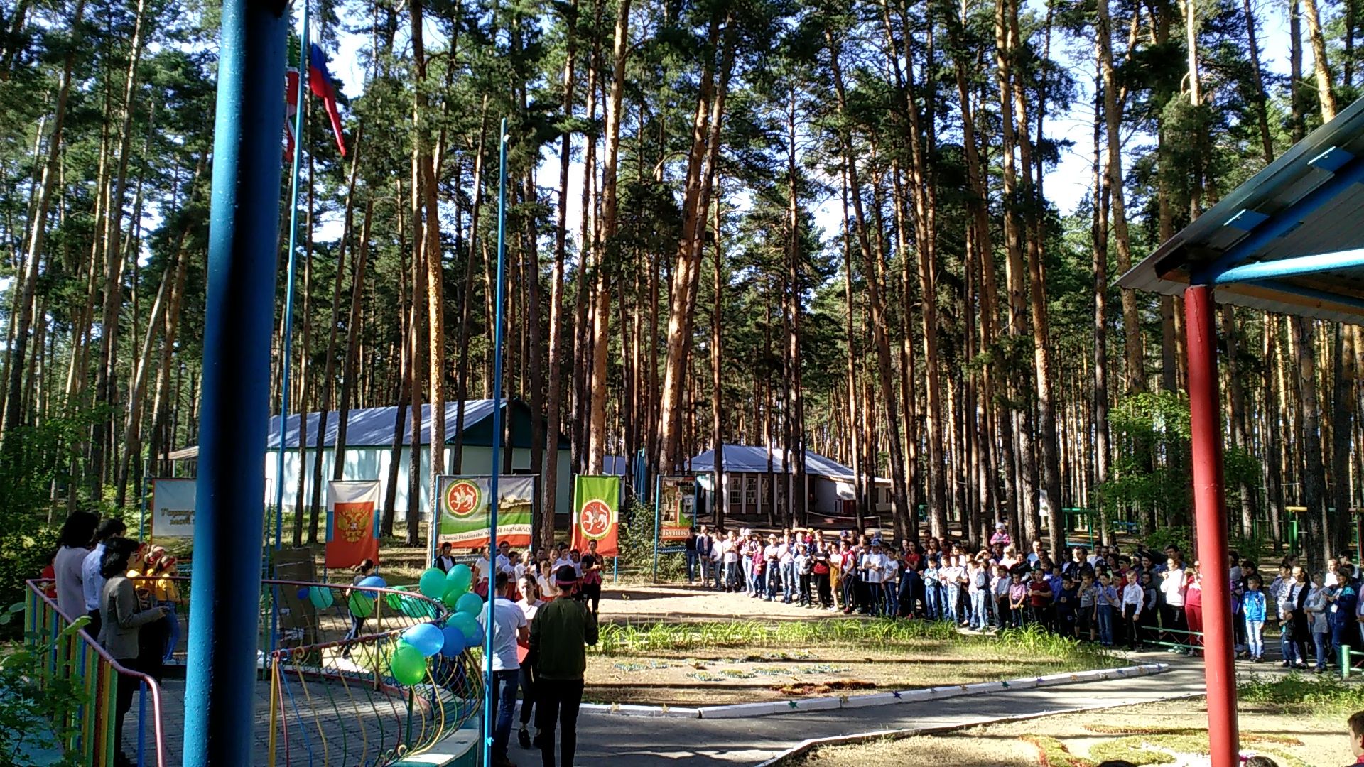 Торжественное закрытие первой смены оздоровительного лагеря «Бор» в Буинском  районе +фото