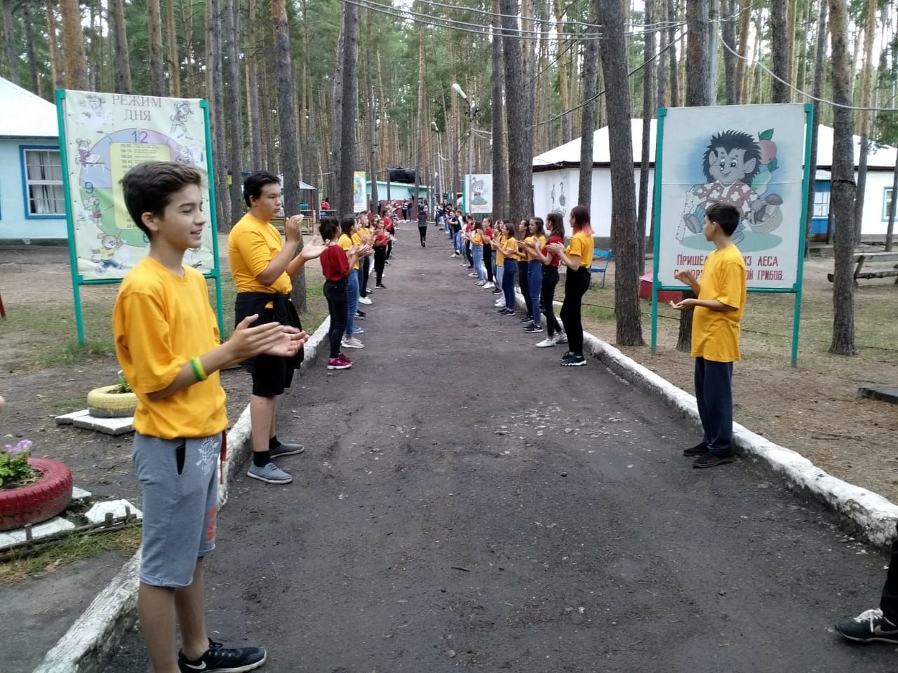 В лагере "Бор" города Буинска  прошел  антикоррупционная интеллектуальная игра " Честный квиз"