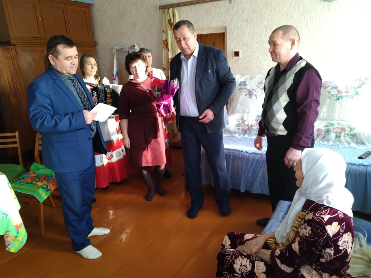 В Буинском районе 90-летний юбилей Ксении Даниловой встретили песнями (ФОТО, ВИДЕО)