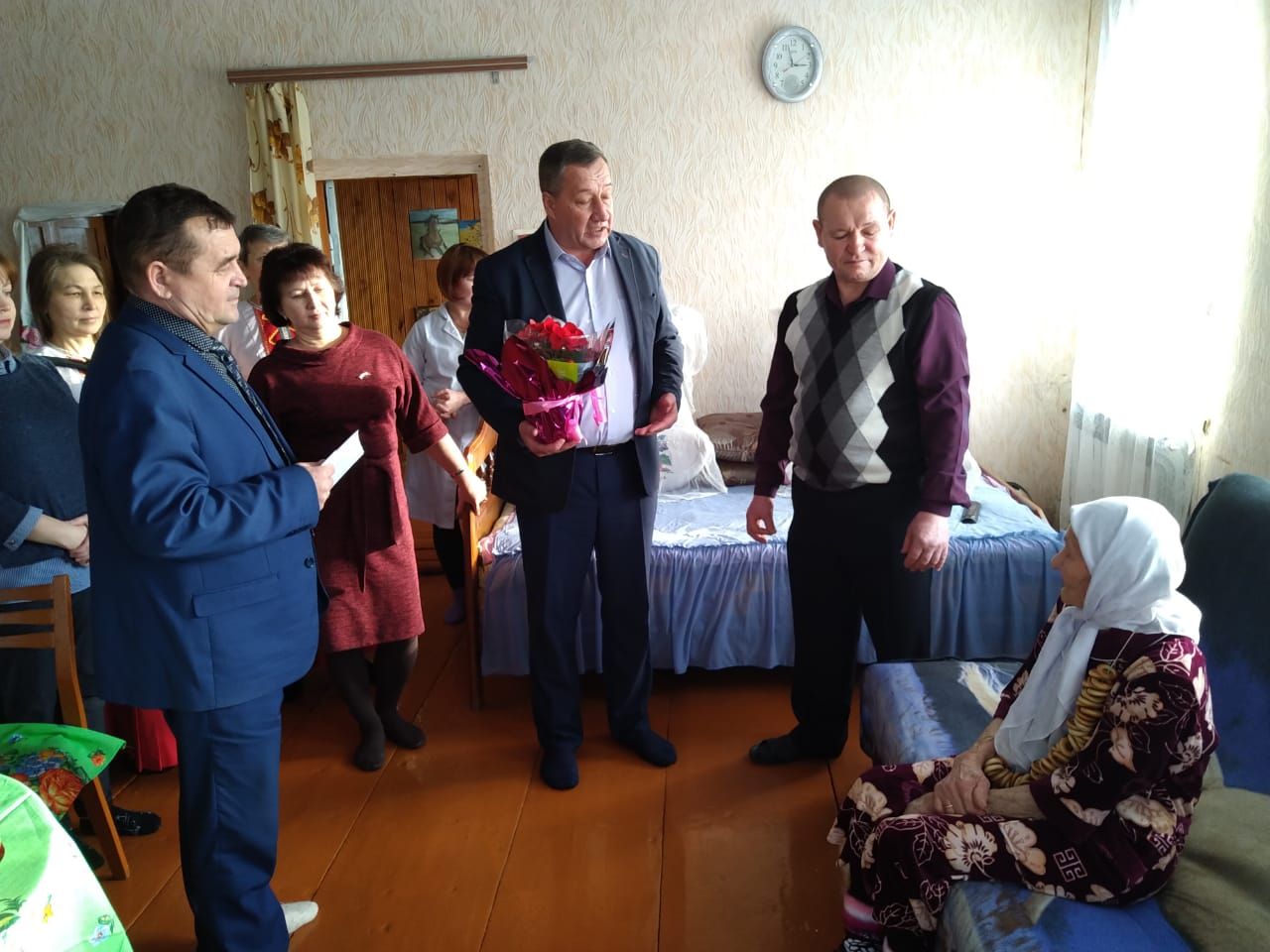 В Буинском районе 90-летний юбилей Ксении Даниловой встретили песнями (ФОТО, ВИДЕО)