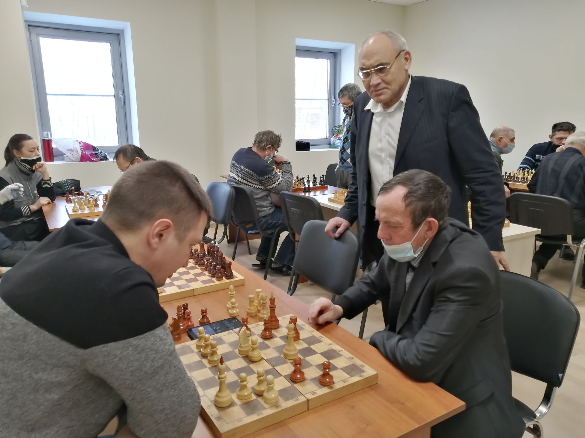  В Буинске проходит зональный тур соревнований по шахматам. Игры организованы в новом здании +фото