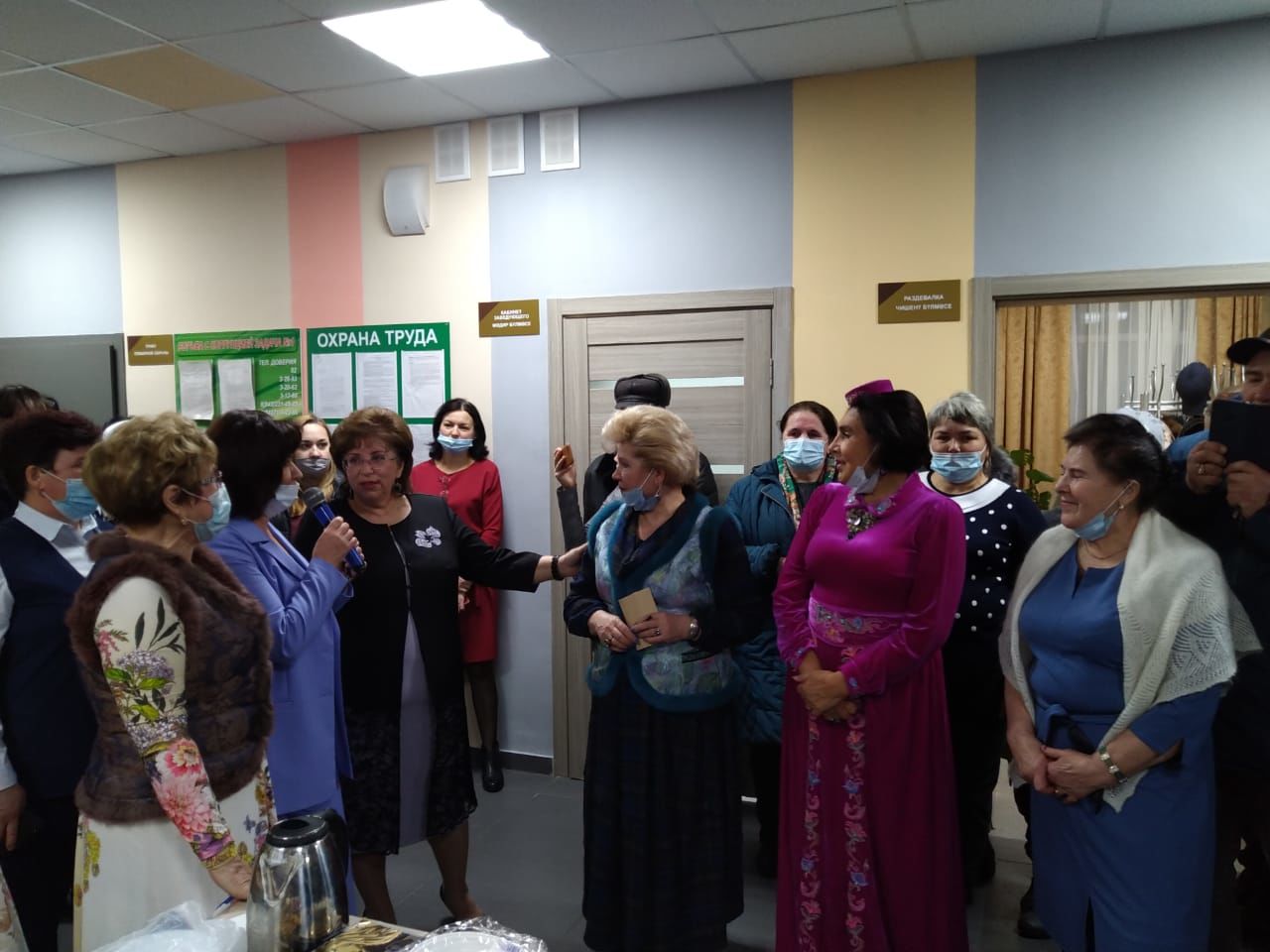 Известный кулинар Резеда Хусаинова организовала праздник в родной деревне Буинского района