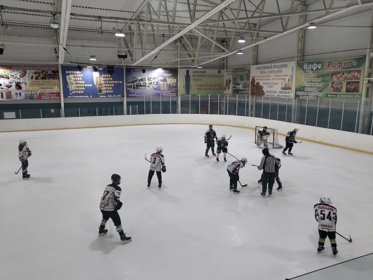 Ледовом дворце " Арктика" проходит хоккейный турнир на кубок главы Буинского муниципального района  +фото