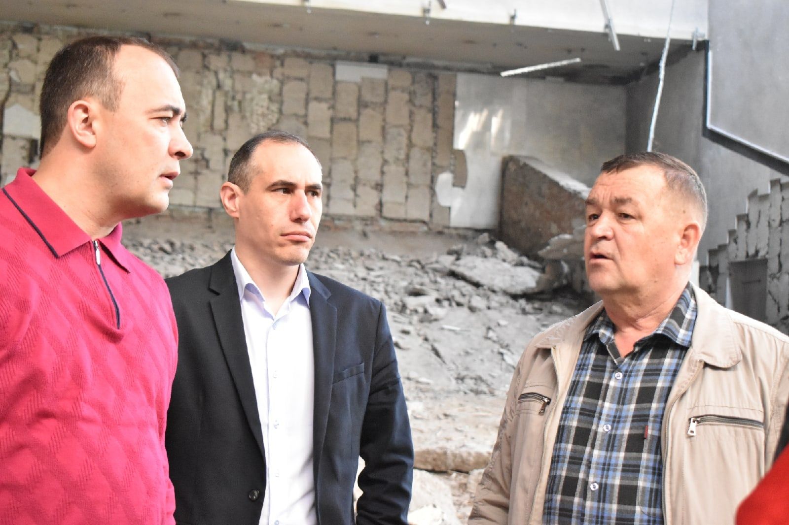 Глава Буинского района Ранис Камартдинов ознакомился с ходом работ по капитальному ремонту объектов