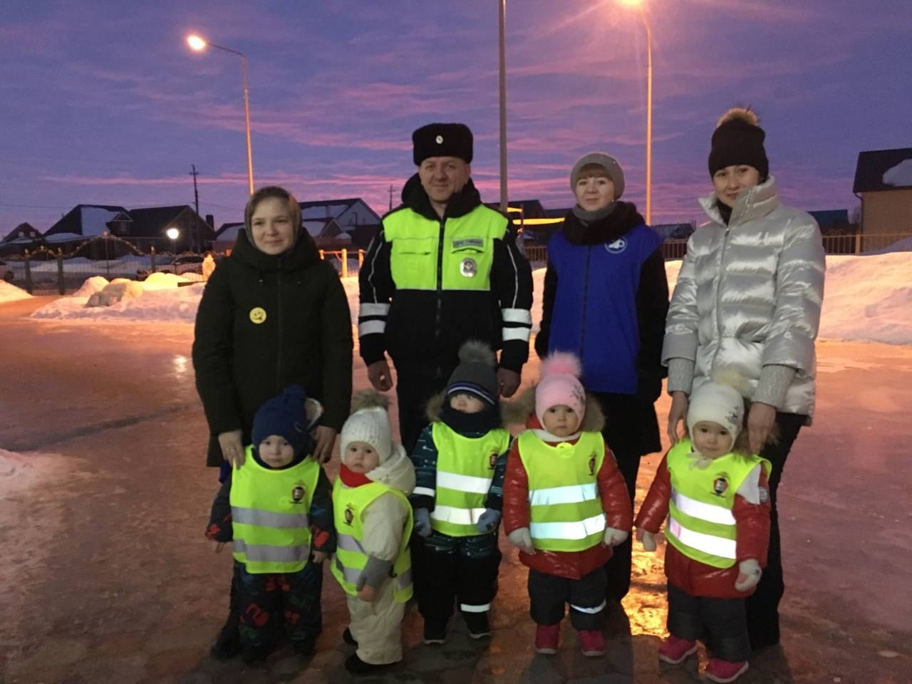 В детском саду  «Светофорик» Буинска, была организована акция «Стань заметней»