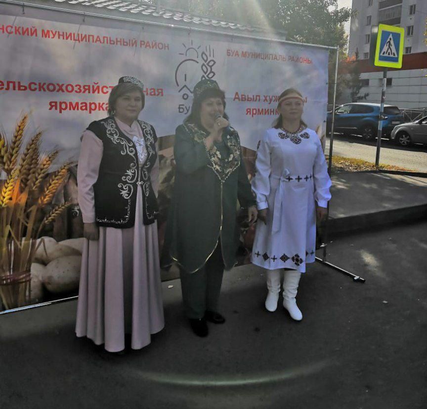 Артисты Буинска выступили  на сельскохозяйственной ярмарке в Казани