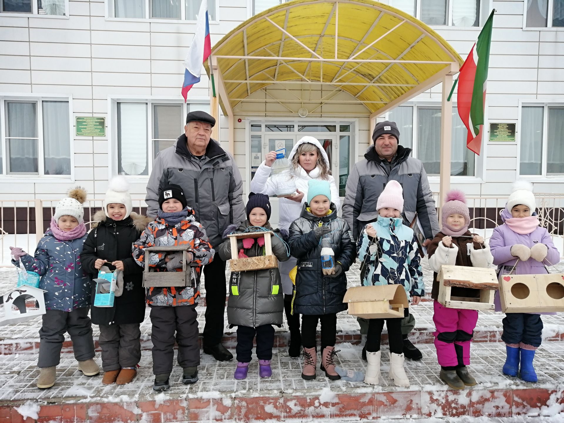 В Буинском районе провели акцию «Покормите птиц зимой»