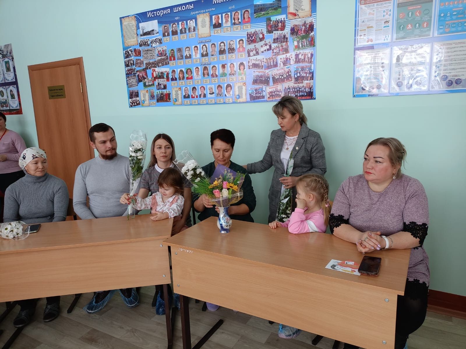 В Верхнелащинской ООШ провели встречу с выпускником школы, офицером, командиром танкового взвода, дважды кавалером Ордена Мужества