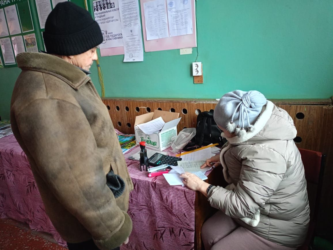 В селе Нижний Наратбаш Буинского района за два дня на «Байрак» подписались более шестидесяти человек