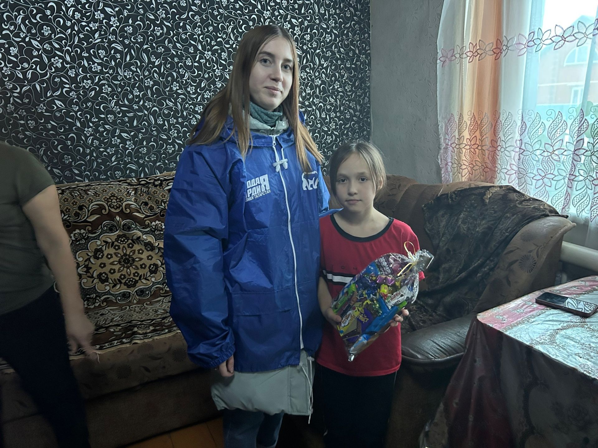 Буинские молодогвардейцы поддерживают малообеспеченных семей