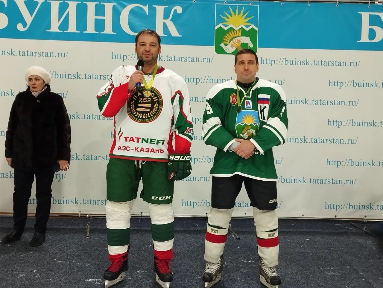 Сегодня в Буинске матчем  по хоккею почтили память Линара Валиуллина его воспитанники и земляки (фоторепортаж)