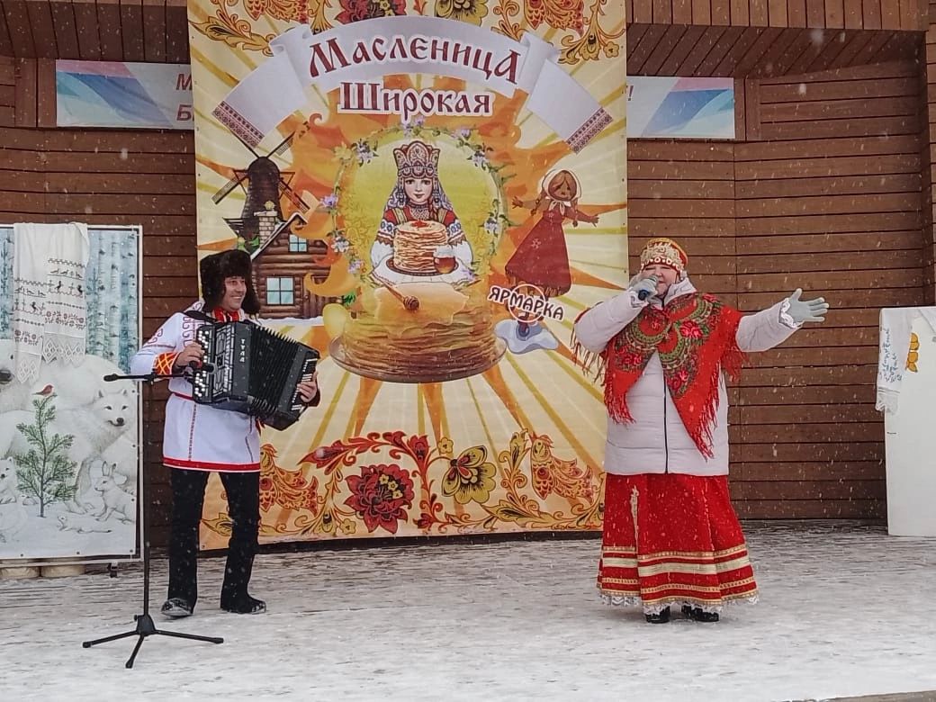 Сегодня в Молодежном парке Буинска встречали Масленицу (+фото)