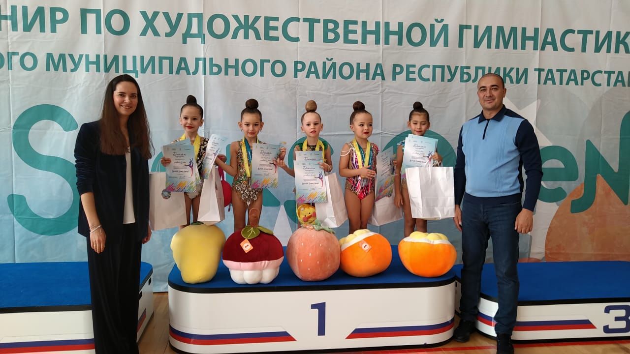 В Буинске сегодня собрались юные гимнастки России и Татарстана (фото, видео)