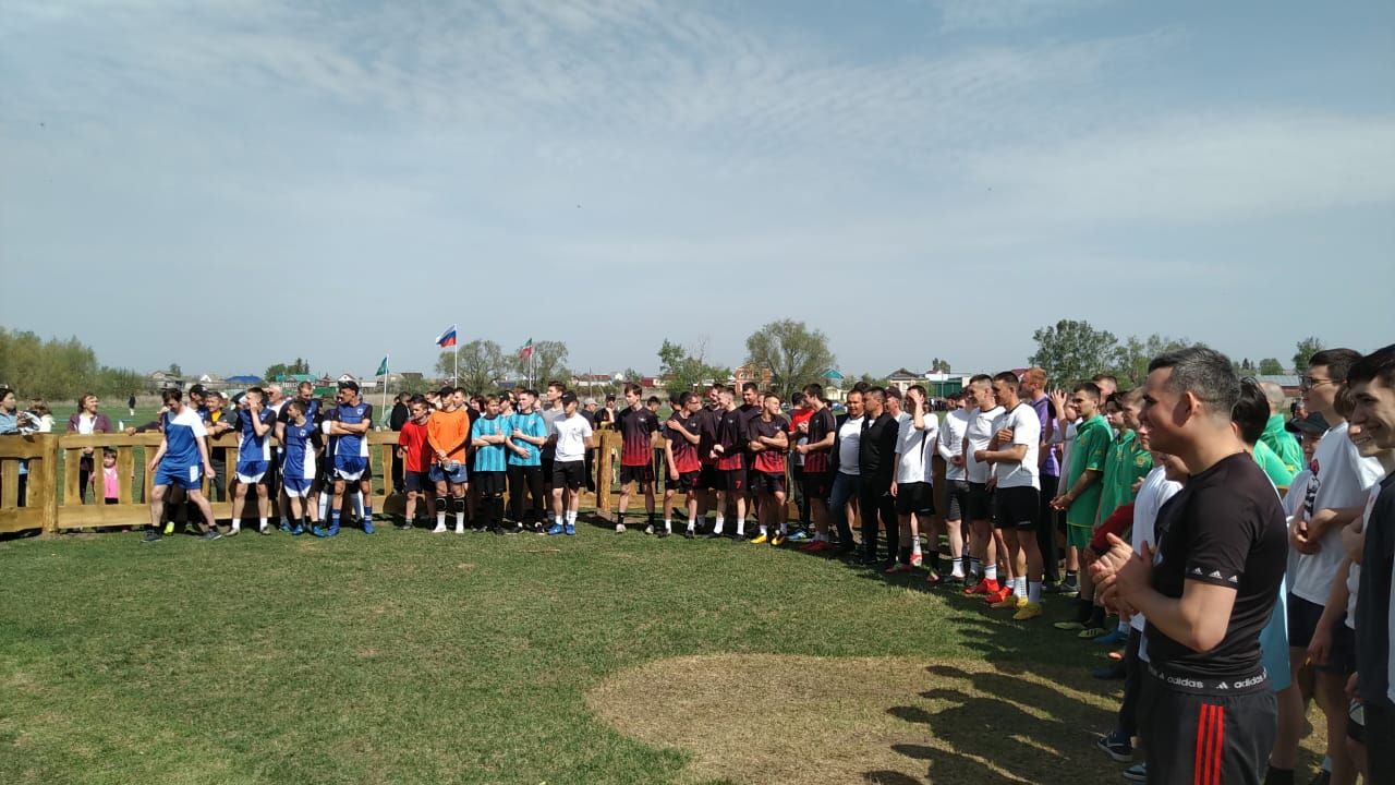 В Буинском районе проводится турнир по футболу, посвящённый участникам СВО (ФОТО, ВИДЕО)