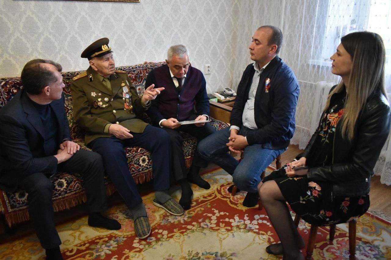 Сегодня ветераны Буинска принимали гостей