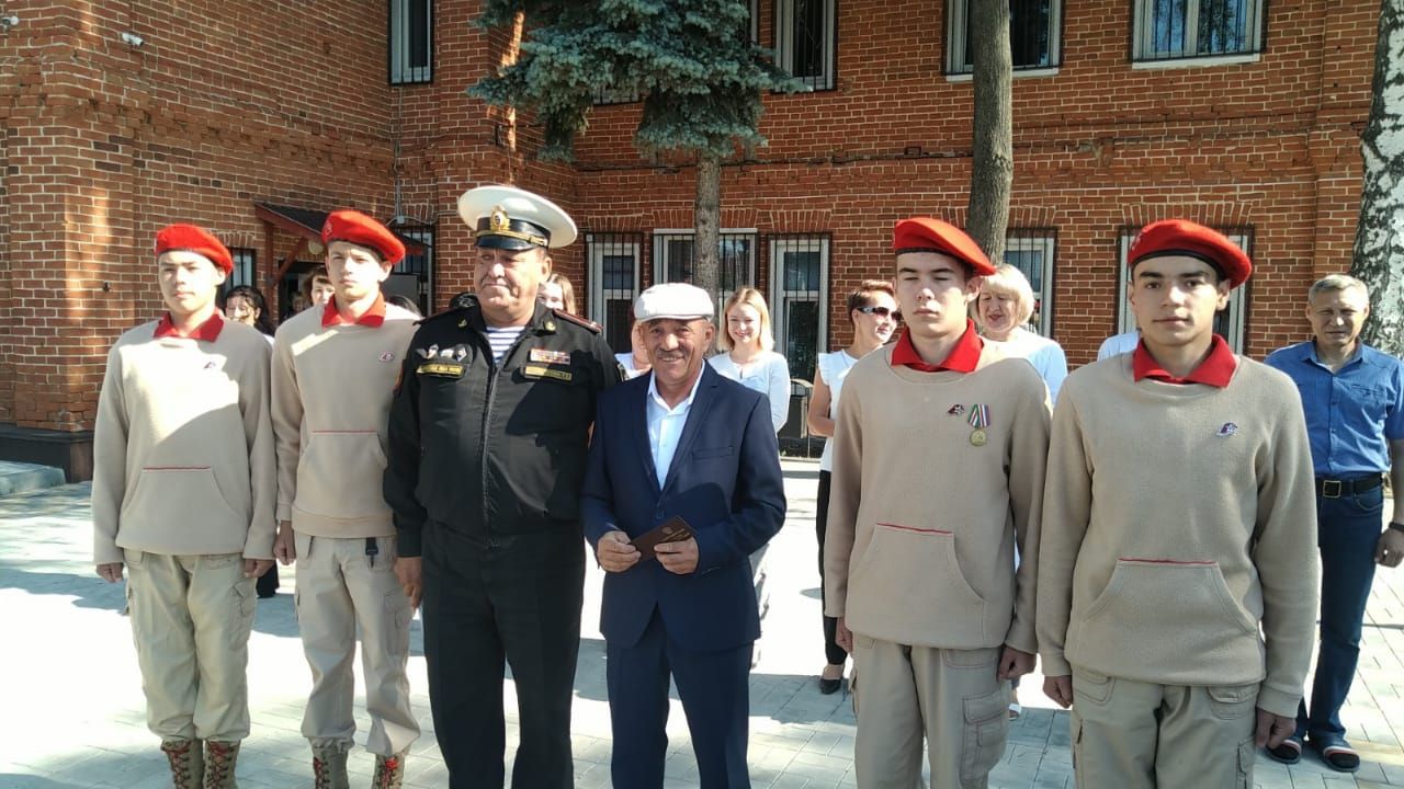 В Буинске состоялось награждение вернувшихся со спецоперации