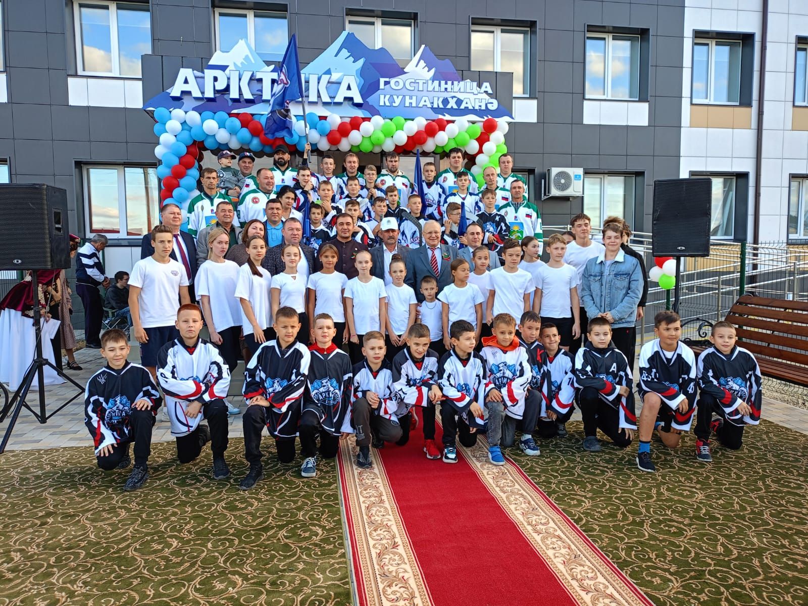 Открытие гостиницы при ледовом дворце «Арктика»