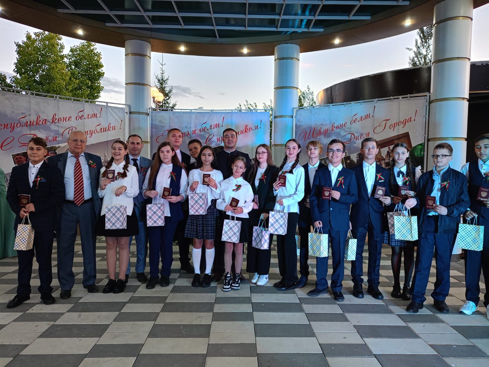 Буинцы праздновали День Республики и День города