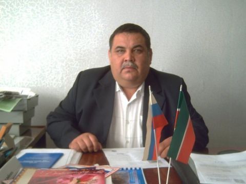 Бывший директор лицея №2 Буинска вновь руководит  школой №1