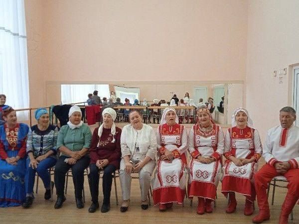 Музыкальная игра «Угадай мелодию на баяне»