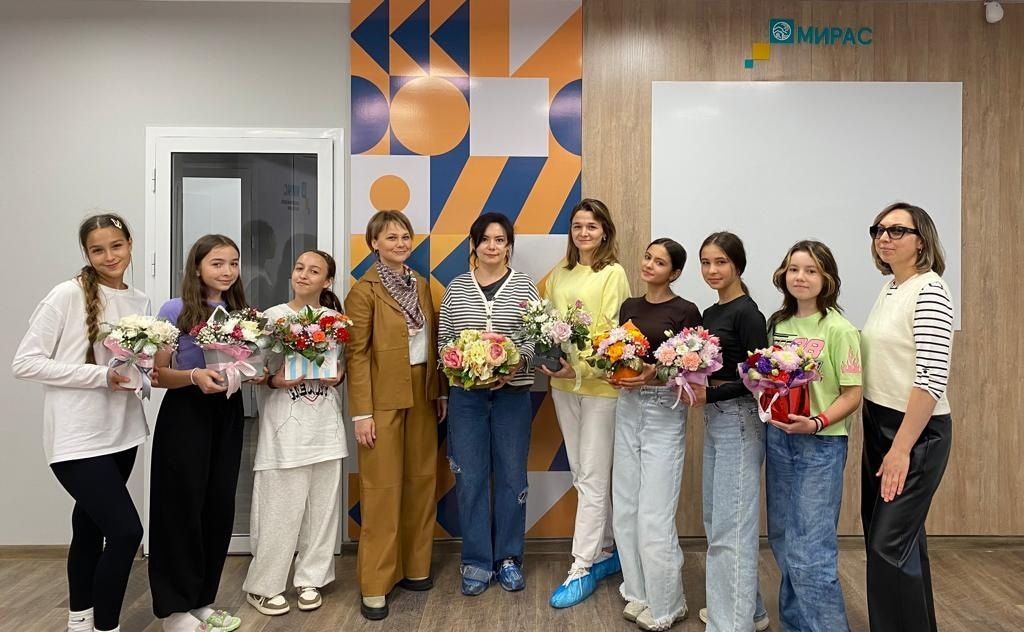 Флористика для начинающих в  Молодежном центре «Мирас»