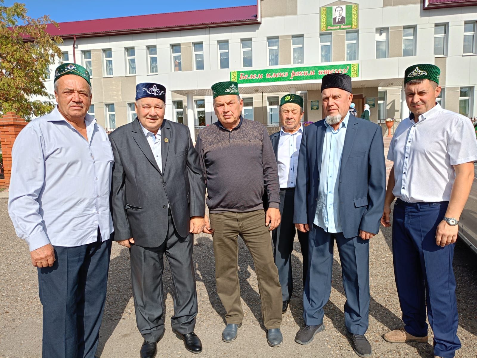 Юбиляр Мансур Тухватуллов награжден медалью «За доблестный труд»