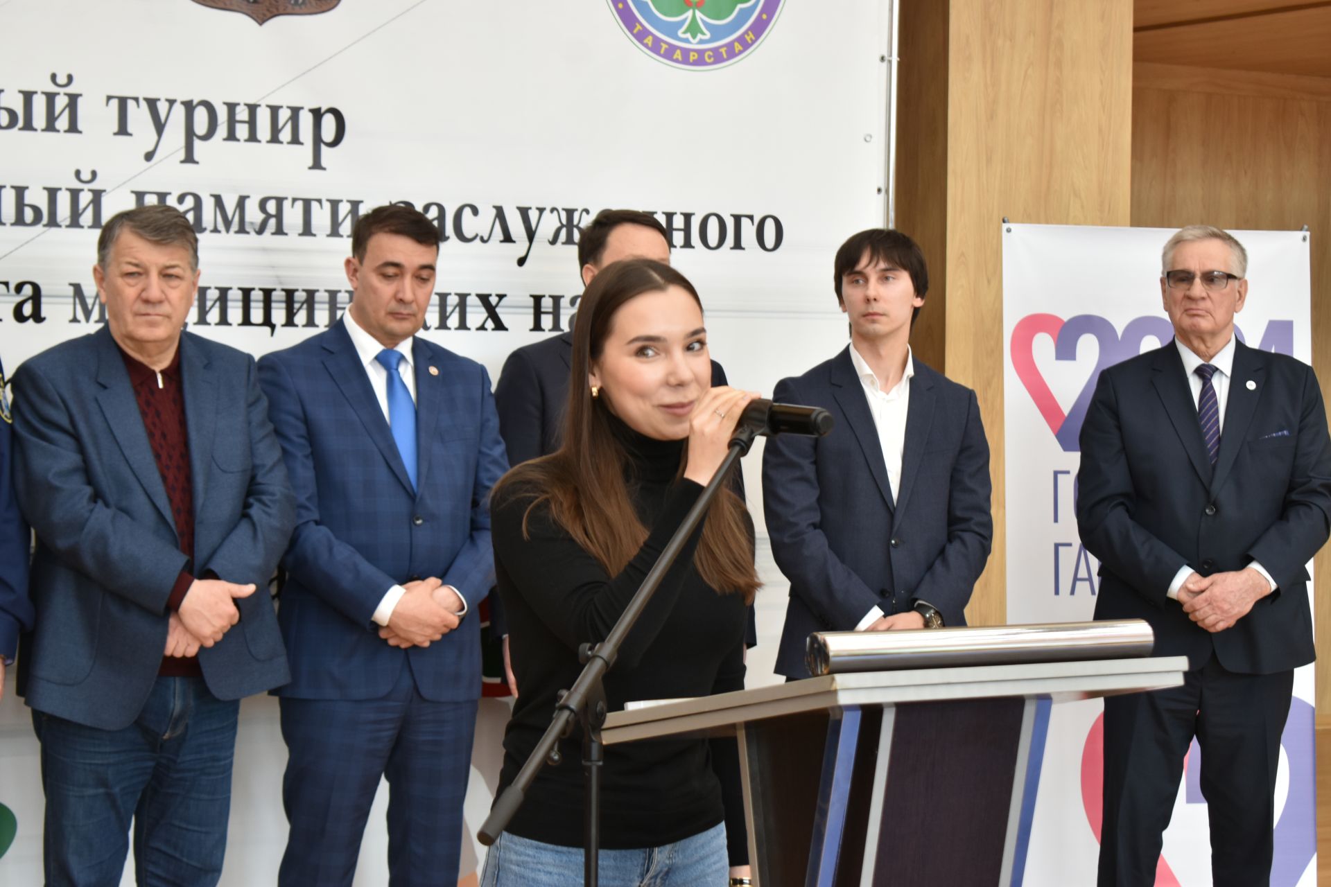 Дочь и сын Марата Садыкова: «Спасибо, буинцы, что не забываете отца» (фото, видео)