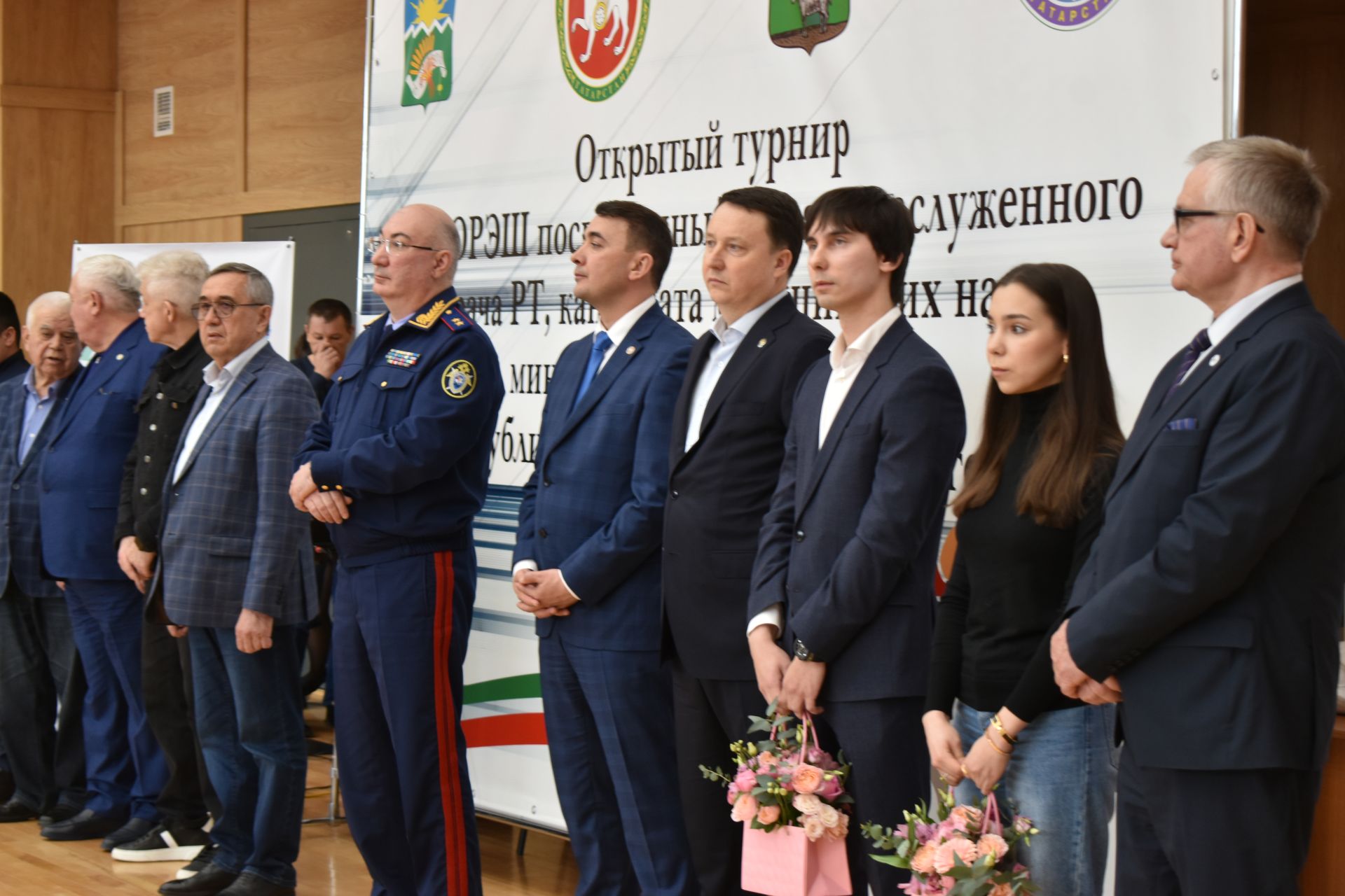 Дочь и сын Марата Садыкова: «Спасибо, буинцы, что не забываете отца» (фото, видео)