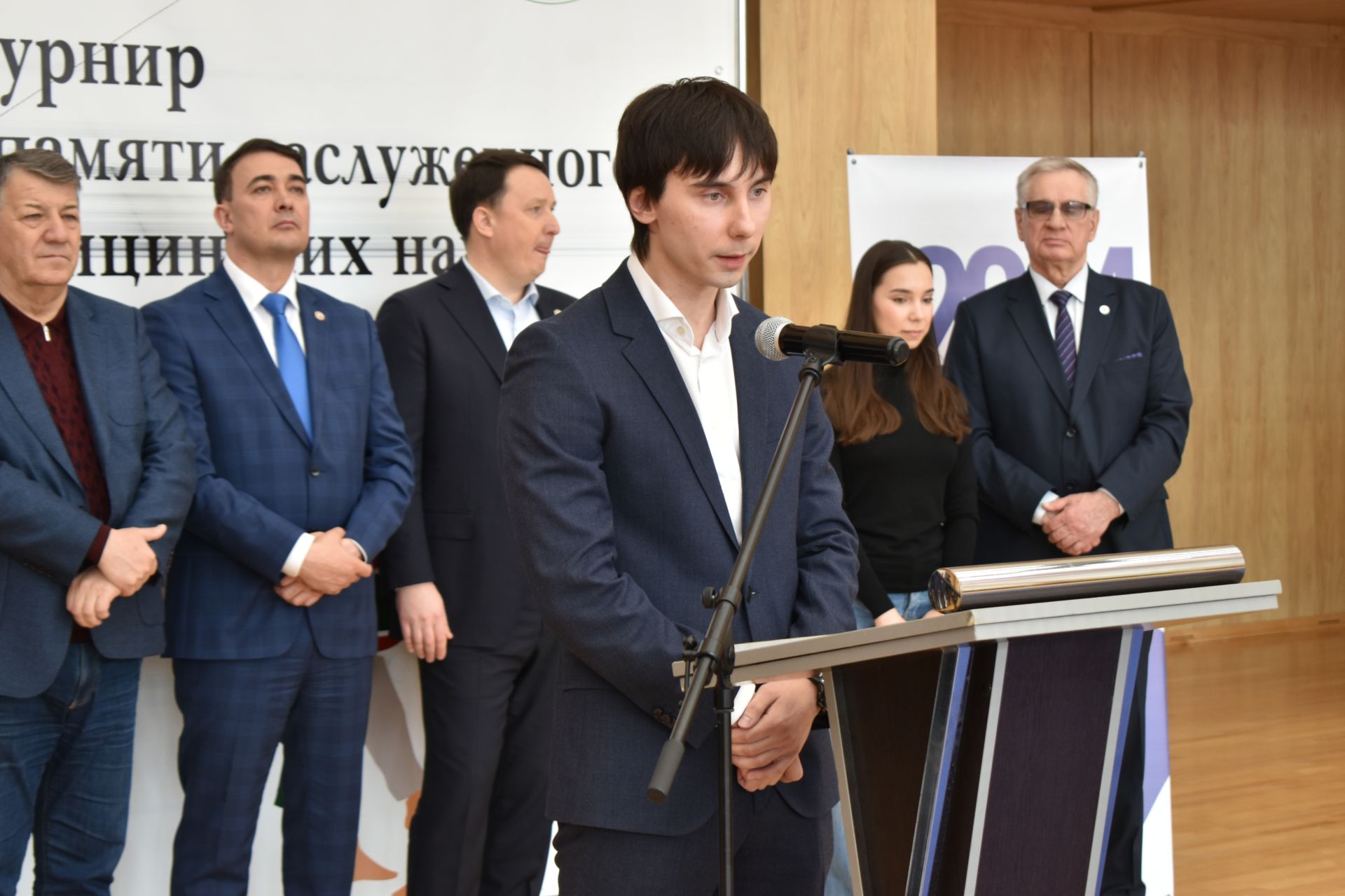 Дочь и сын Марата Садыкова: «Спасибо, буинцы, что не забываете отца» (фото, видео)