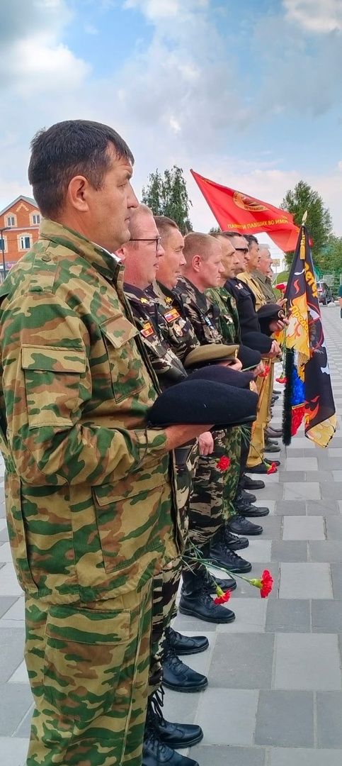 Сегодня в Буинске прошел митинг, посвященный Дню ветеранов боевых действий (фото)