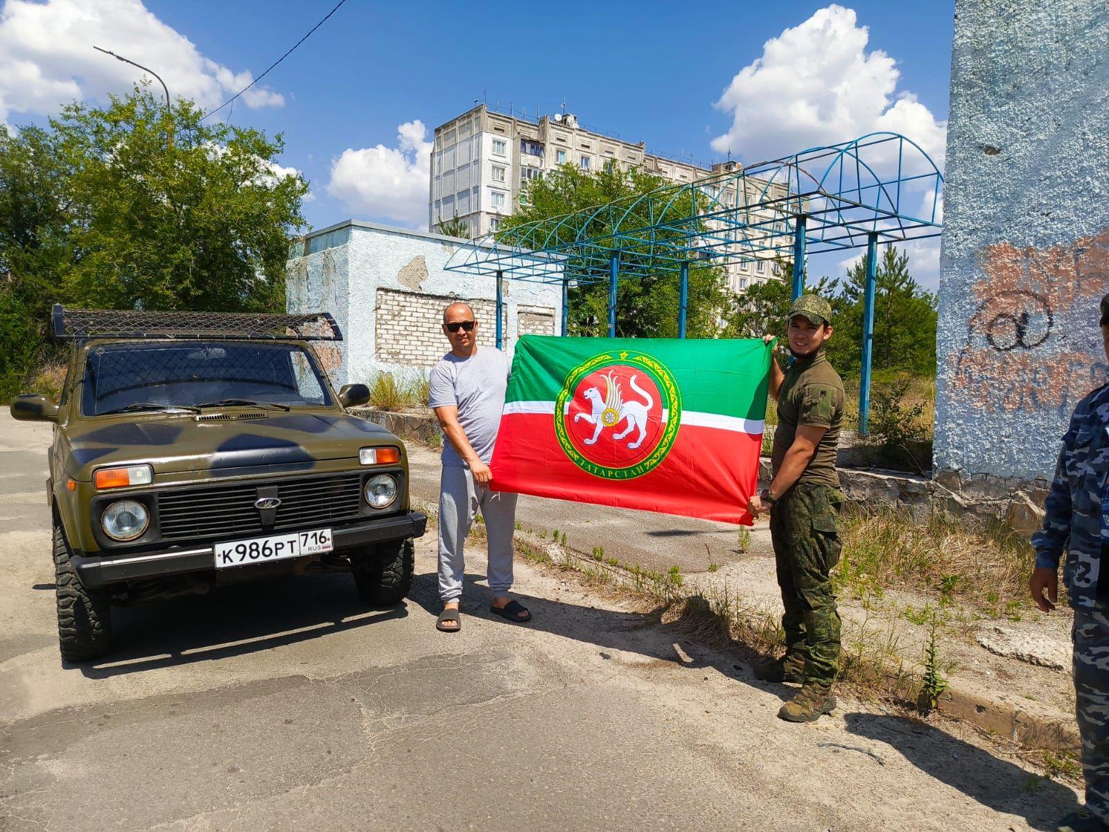 Из Буинска на передовую доставили автомобиль “Нива”(фото, видео)