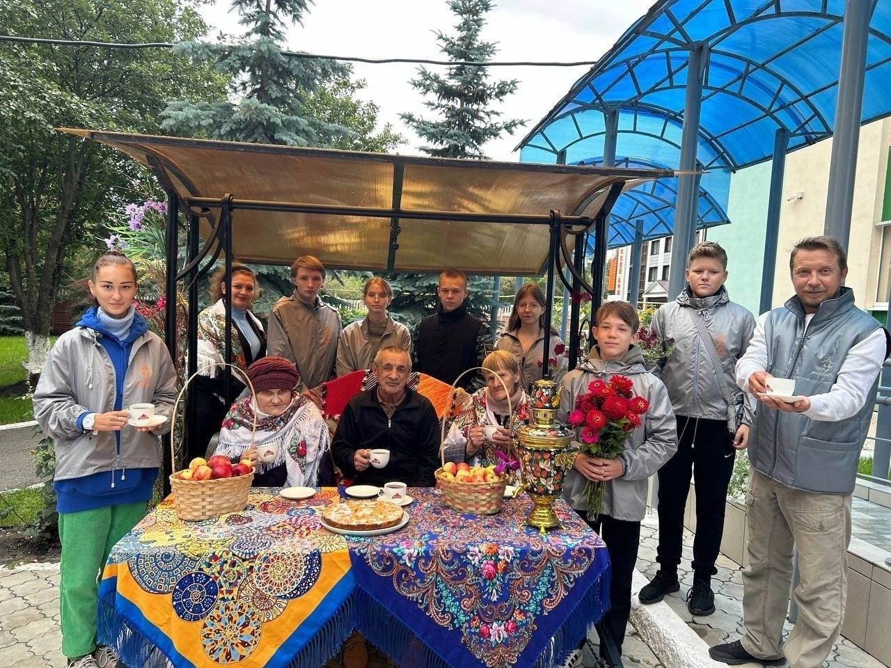 В Буинском доме-интернате провели фестиваль «Яблоко от яблони»