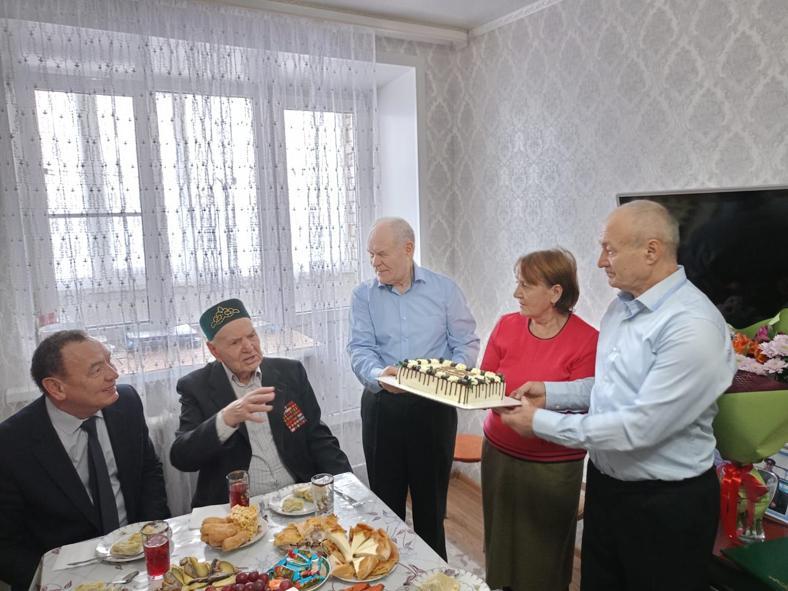 Сегодня свой 105-летний юбилей отметил ветеран Великой Отечественной Войны Рауф Ибрагимович Тухватуллин
